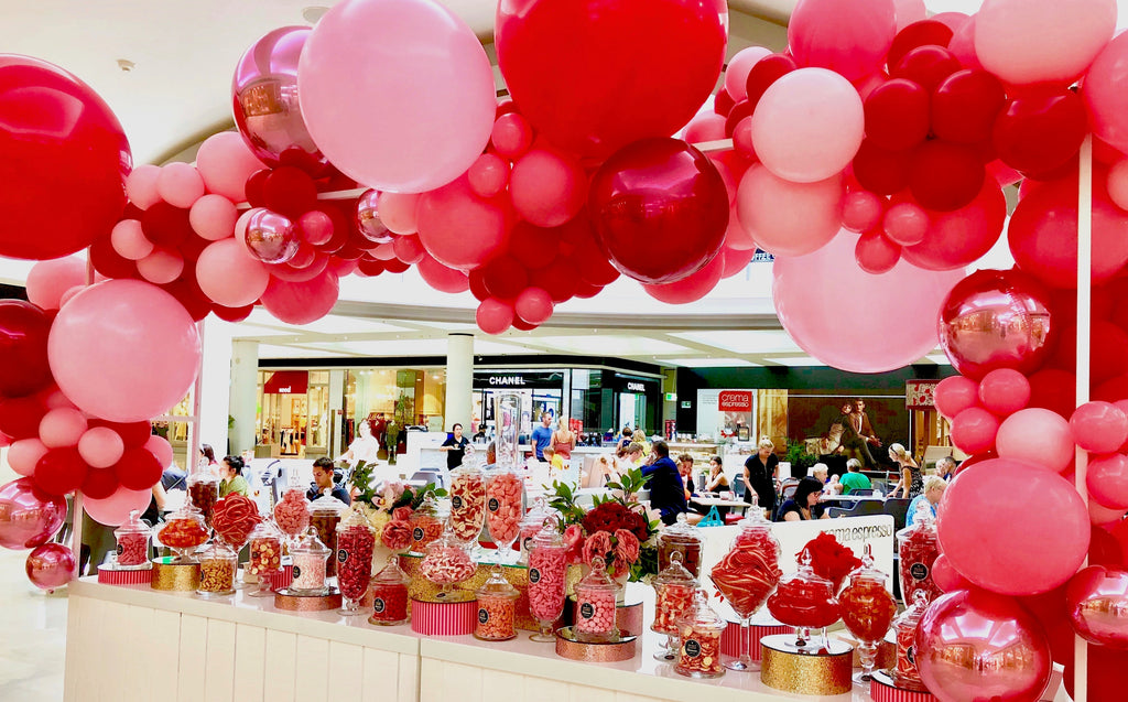 Valentines Day Candy Buffet, Ideas for Valentines day events, Valentines Day Lolly Buffet Grazing Station, pink candy buffet, red lolly buffet